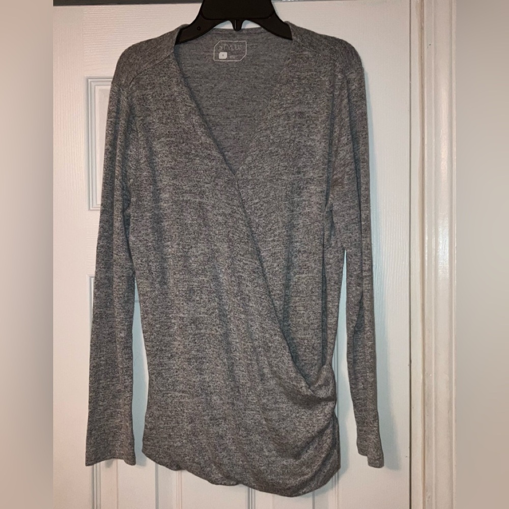 STYLUS Gray Sweater Top, Size Small